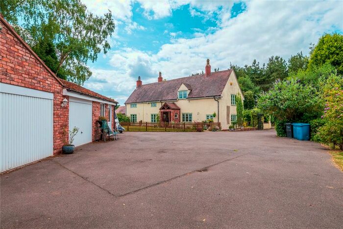 4 Bedroom Detached House For Sale In Portleys Lane, Drayton Bassett, Tamworth, B78