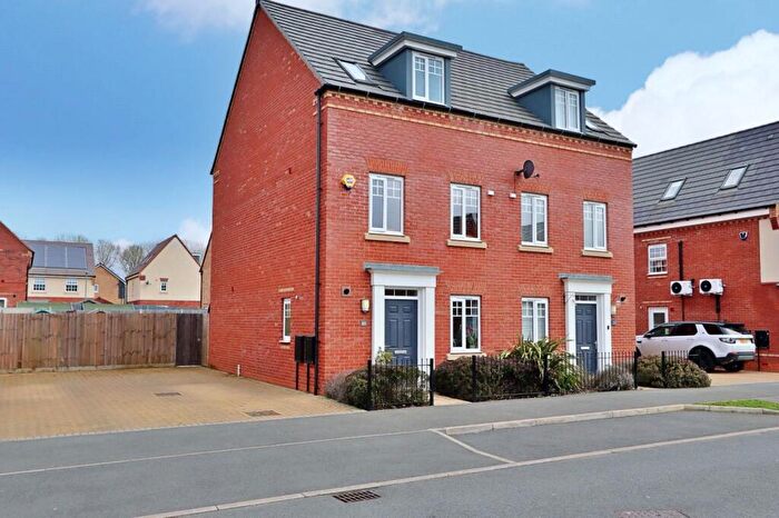 3 Bedroom Semi-Detached House For Sale In Cicero Crescent, Fairfields, Milton Keynes, MK11