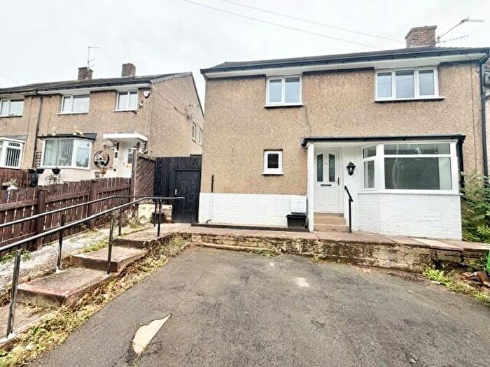 3 Bedroom House To Rent In Dodge Holme Drive, Halifax, HX2