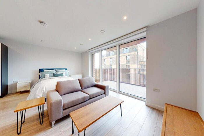 Studio To Rent In Park Central East, SE17