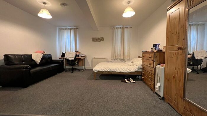 Studio To Rent In Oaten Hill, Canterbury, CT1