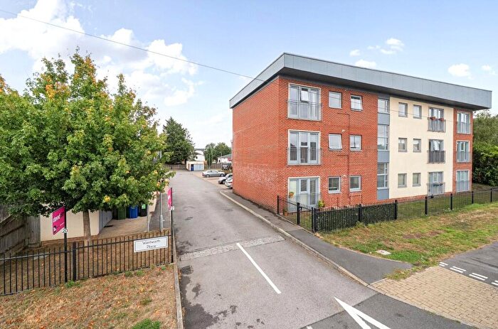 2 Bedroom Apartment To Rent In London Road, Binfield, Bracknell, Berkshire, RG42