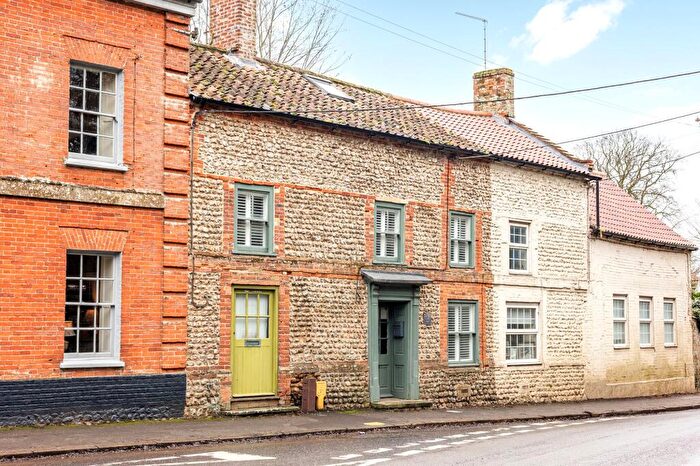 3 Bedroom Terraced House For Sale In Characterful Cottage In Docking, PE31