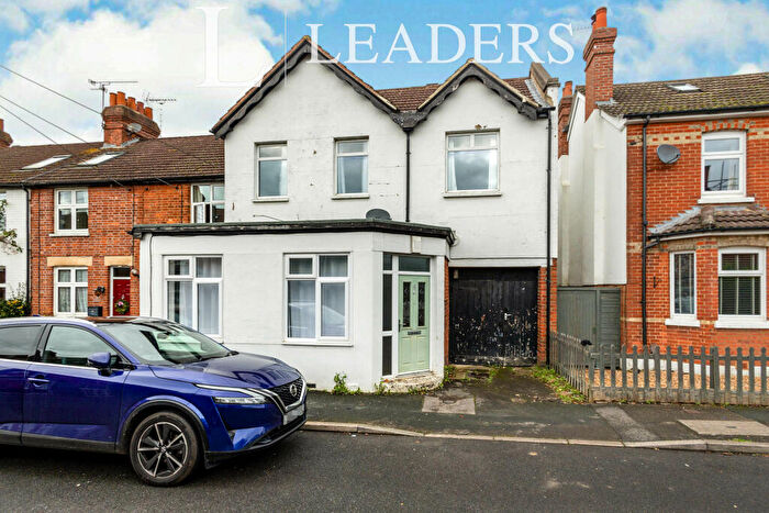 4 Bedroom Semi-Detached House To Rent In Buckhurst Road, GU16