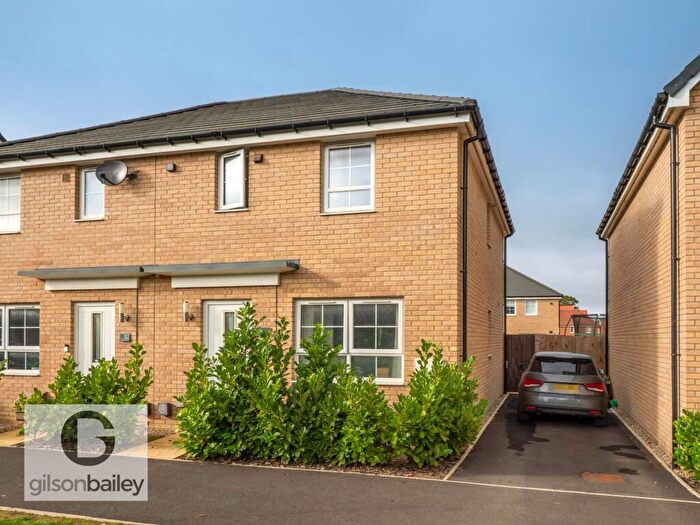 3 Bedroom Semi-Detached House For Sale In Metcalf Road, Sprowston, NR13