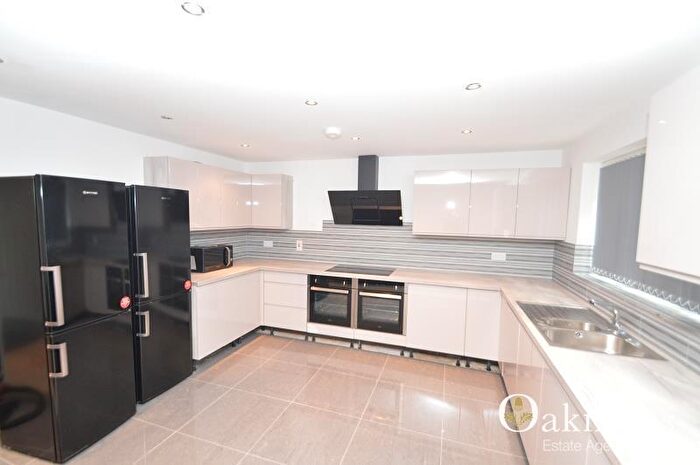 6 Bedroom House To Rent In Hubert Road, Birmingham, West Midlands, B29