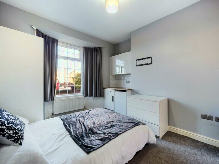 1 Bedroom Property To Rent In Beckett Road, Doncaster, DN2