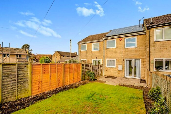 2 Bedroom Terraced House To Rent In Lydgate, Lepton, Huddersfield, West Yorkshire HD8
