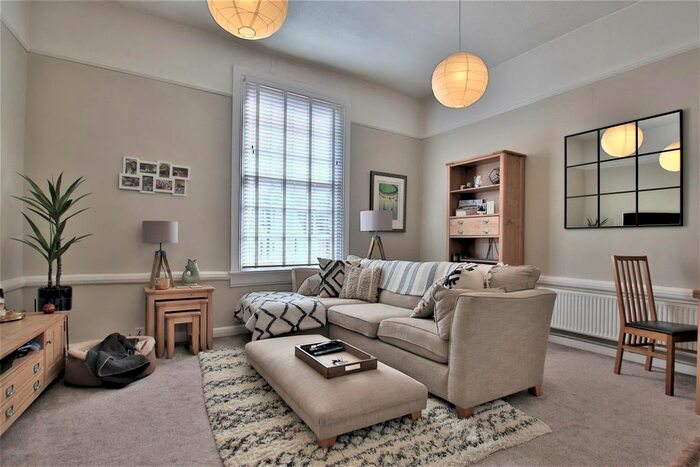 2 Bedroom Property To Rent In Barton Street, Tewkesbury, GL20