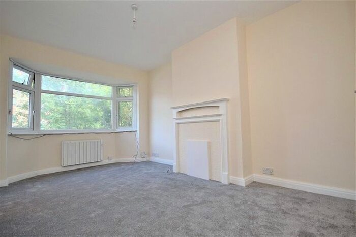 2 Bedroom Flat To Rent In Oldfield Lane North, Greenford, UB6