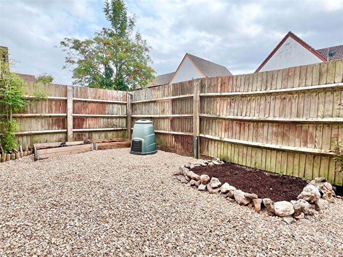 2 Bedroom End Of Terrace House To Rent In The Cricketers, Axminster, EX13