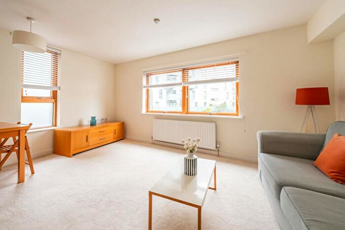 1 Bedroom Flat To Rent In Stainsby Road, , Limehouse, London, E14