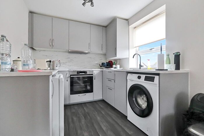 2 Bedroom Flat For Sale In Old Works Court, Little Pennington Street, Rugby, CV21