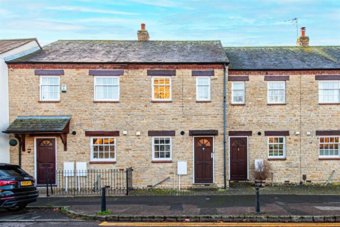 2 Bedroom Terraced House To Rent In Wood Street, Higham Ferrers, NN10