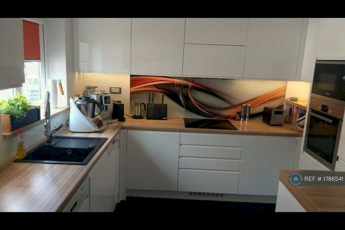 3 Bedroom End Of Terrace House To Rent In Michigan Close, Broxbourne, EN10