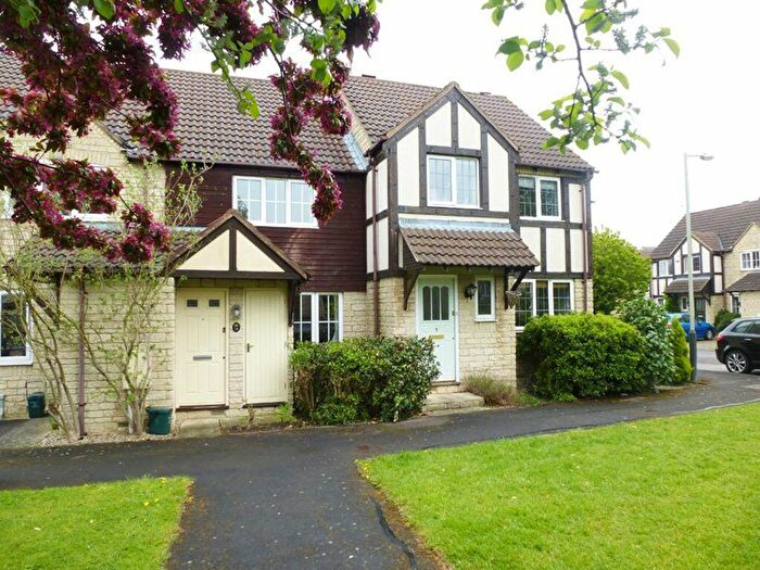 2 Bedroom House To Rent In Up Hatherley, GL51