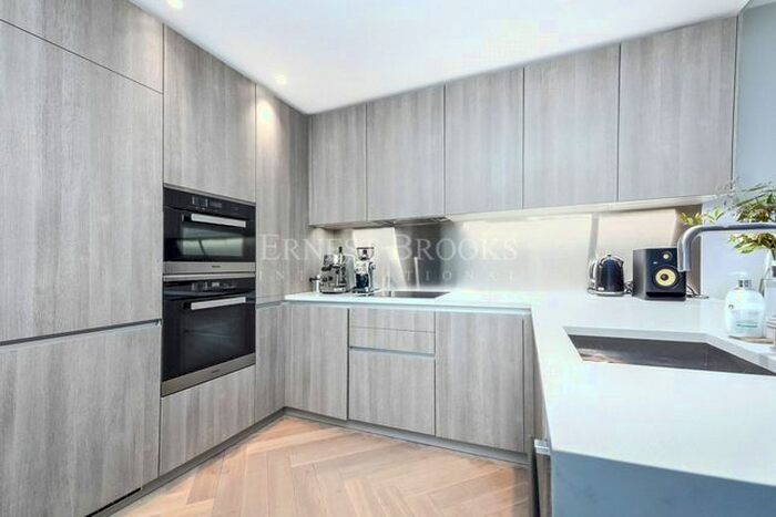 1 Bedroom Flat To Rent In Principal Tower, Worship Lane, Shoreditch, EC2A