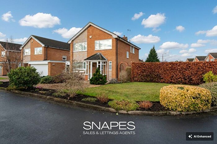 4 Bedroom Link Detached House For Sale In Liskeard Drive, Bramhall, SK7