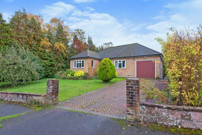 2 Bedroom Bungalow For Sale In Leewood Way, Effingham, Leatherhead, Surrey, KT24