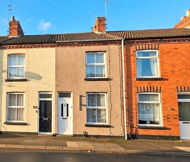 3 Bedroom Terraced House For Sale In Stanley Road, Northampton, NN5
