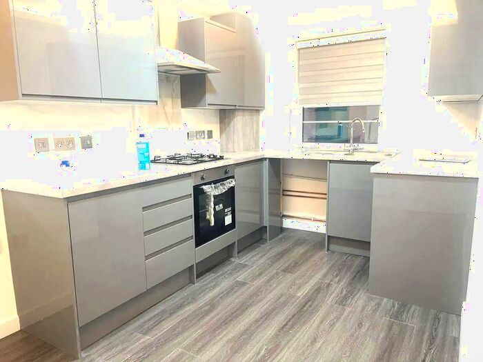 1 Bedroom Flat To Rent In Wood Green, London, N22