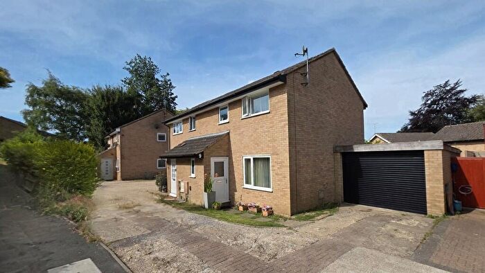 3 Bedroom Semi Detached House For Sale In Clarkes Way, Brackley, NN13