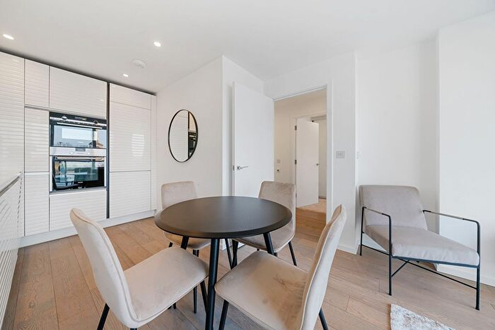 1 Bedroom Flat For Sale In Worcester Point, Central Street, London, EC1V