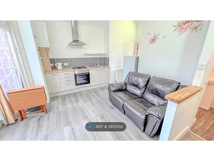 1 Bedroom Flat To Rent In Monument Road, Birmingham, B16