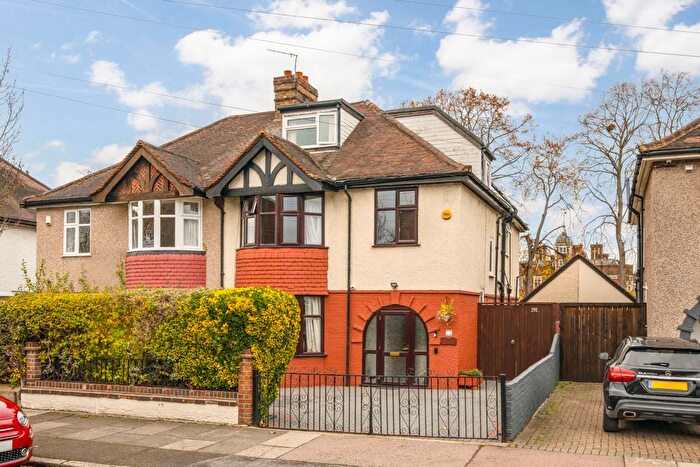 4 Bedroom Semi Detached House For Sale In Canberra Road, Charlton, SE7