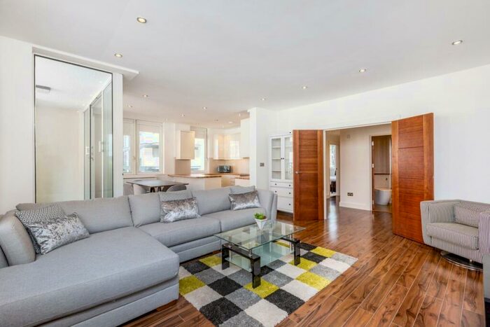 2 Bedroom Apartment To Rent In Chelsea Harbour London, SW10
