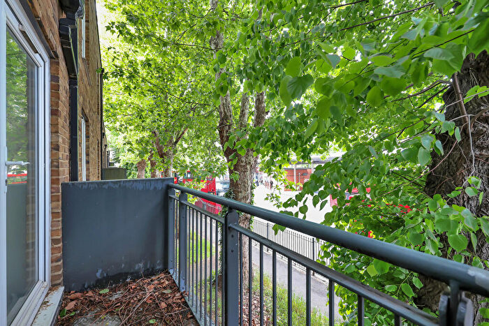 2 Bedroom Flat For Sale In Tower Mews, E17
