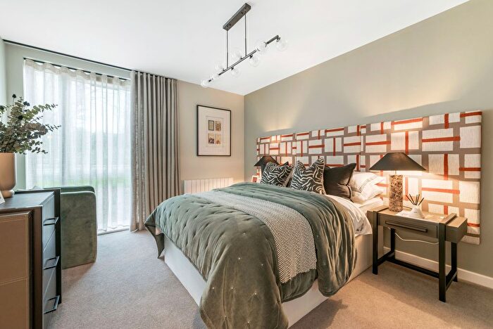 3 Bedroom Flat For Sale In Ham Road, Shoreham-By-Sea, BN43