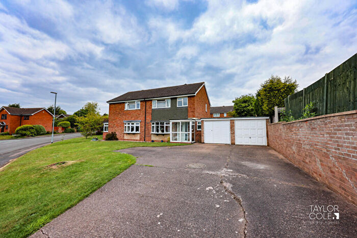 3 Bedroom Semi-Detached House For Sale In Perrycrofts Crescent, Perrycrofts, B79
