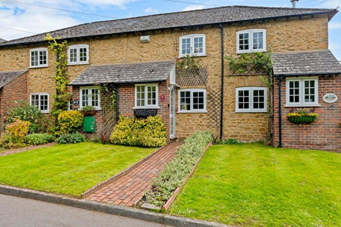 2 Bedroom Terraced House For Sale In Stoneleigh Road, Oxted, RH8
