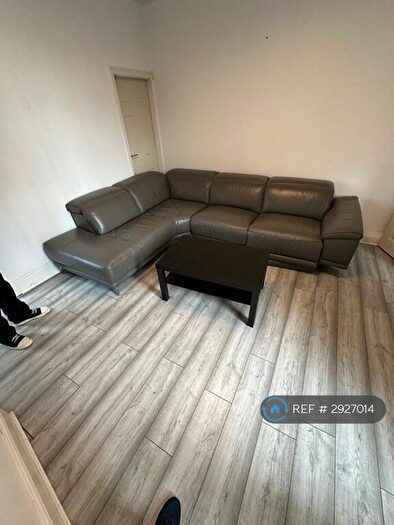 2 Bedroom End Of Terrace House To Rent In Grimston Road, Nottingham, NG7