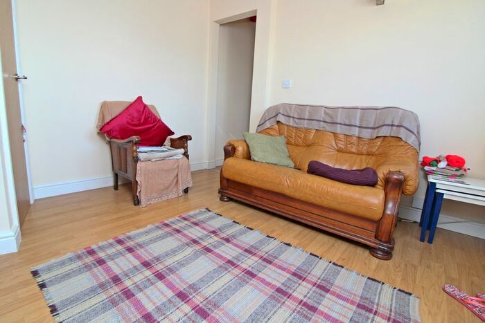 1 Bedroom Flat To Rent In North Road, Cathays, Cardiff, CF14