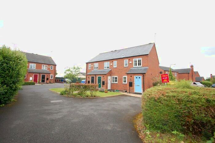 2 Bedroom House To Rent In Shotwood Close, Burton Upon Trent, Staffordshire, DE13