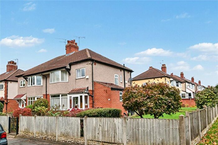 3 Bedroom Semi-Detached House For Sale In East Moor Road, Roundhay, Leeds, LS8