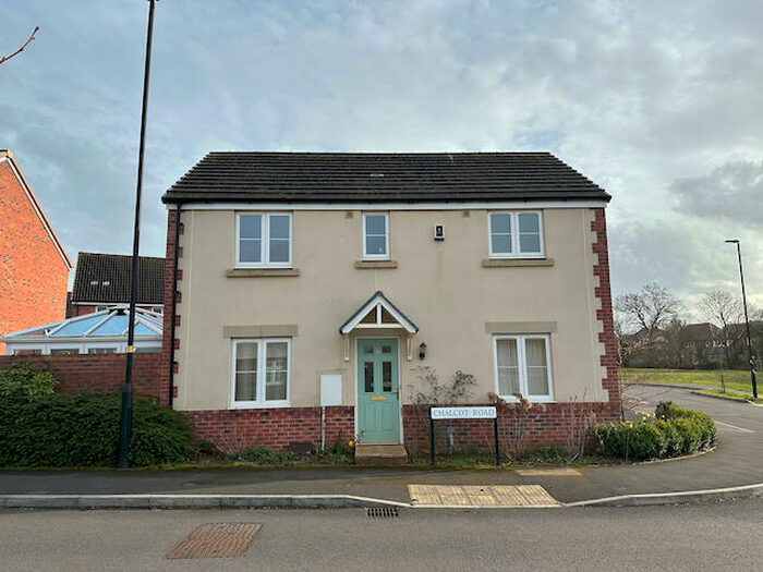 3 Bedroom Detached House To Rent In Chalcot Road, Swindon, Wiltshire, SN3