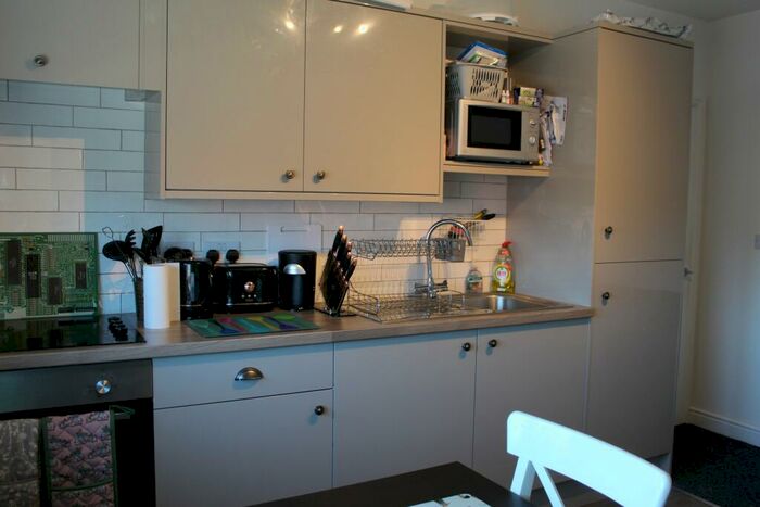 1 Bedroom Apartment To Rent In Flat High Street, Lincoln, LN5