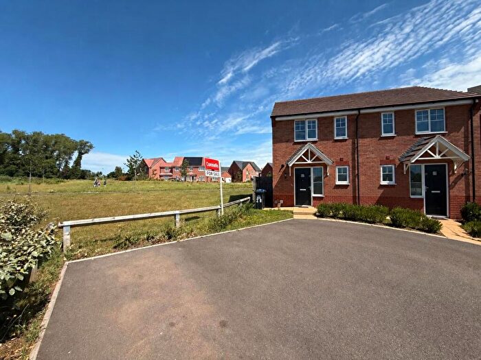 2 Bedroom Semi-Detached House For Sale In Williams Close, Bishops Tachbrook, Leamington Spa, CV33
