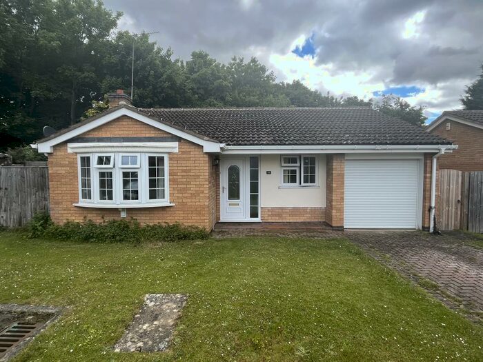 3 Bedroom Bungalow To Rent In Catherine Close, Peterborough, PE2