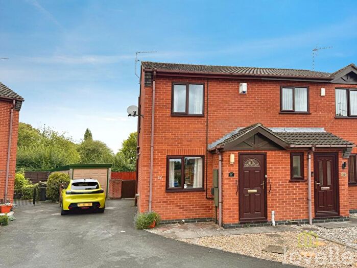 2 Bedroom Semi-Detached House For Sale In Elizabeth Close, Gainsborough, DN21