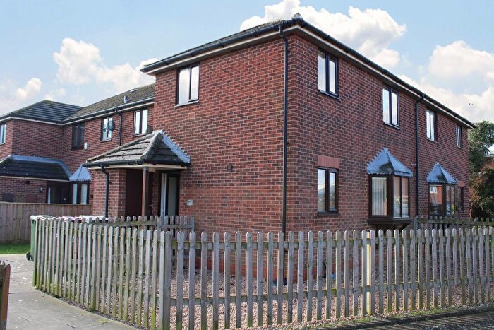 2 Bedroom Semi-Detached House For Sale In Waters Edge, Scawby Brook, DN20