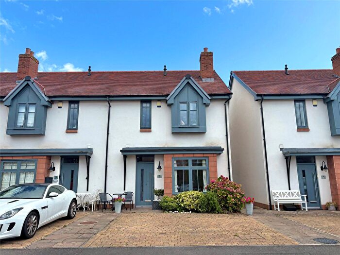 3 Bedroom End Of Terrace House For Sale In George Drive, Parkgate, Neston, Cheshire, CH64