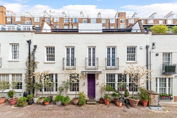 3 Bedroom Mews For Sale In Ennismore Mews, London, SW7