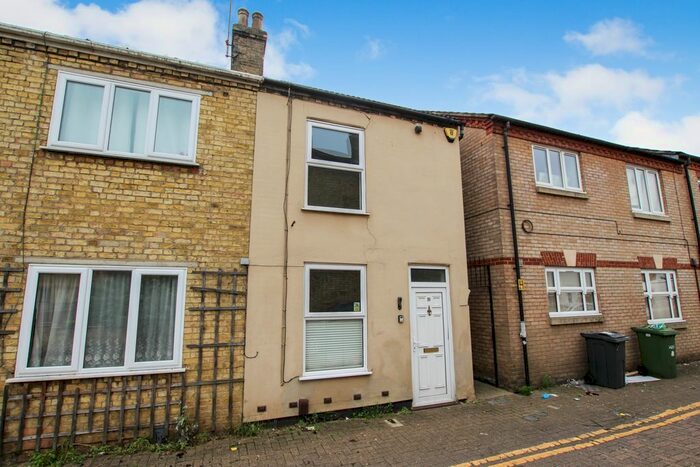 2 Bedroom End Of Terrace House To Rent In Monument Street, Peterborough, PE1