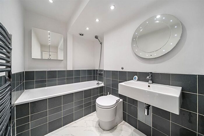4 Bedroom Town House To Rent In Greenwich Park Street, London, SE10