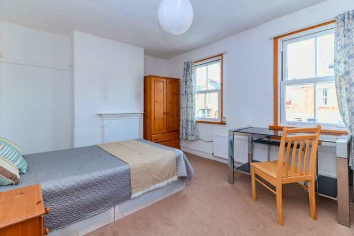 4 Bedroom Terraced House To Rent In Hurst Street, East Oxford, OX4