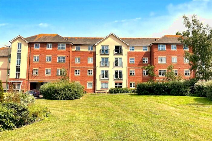 2 Bedroom Apartment To Rent In Butts Mead, Wick, Littlehampton, West Sussex, BN17